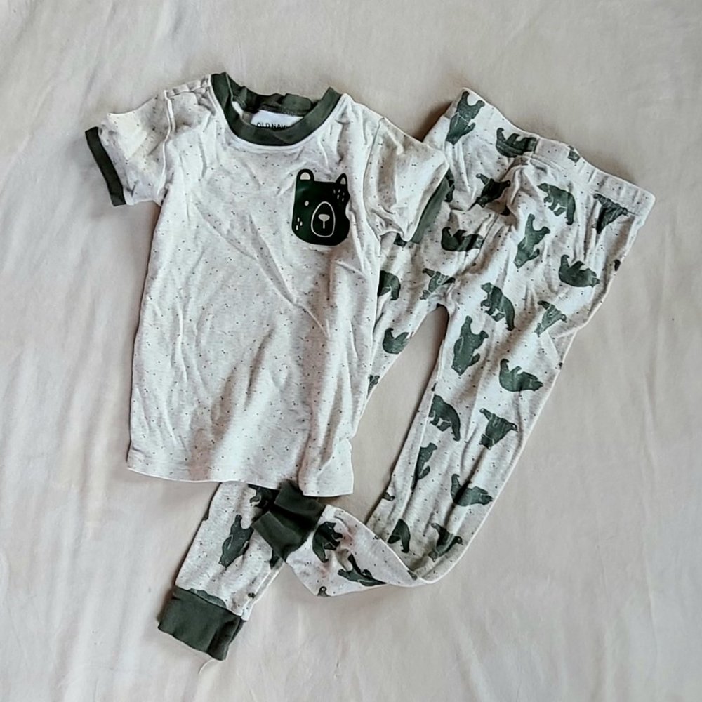 Old Navy Toddler Boys Size 5T Bears Pajama Set